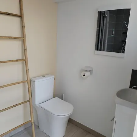 Maison Rose Pompon 2 Min De La 10 Min Du Centre A Pied Nyaraló *